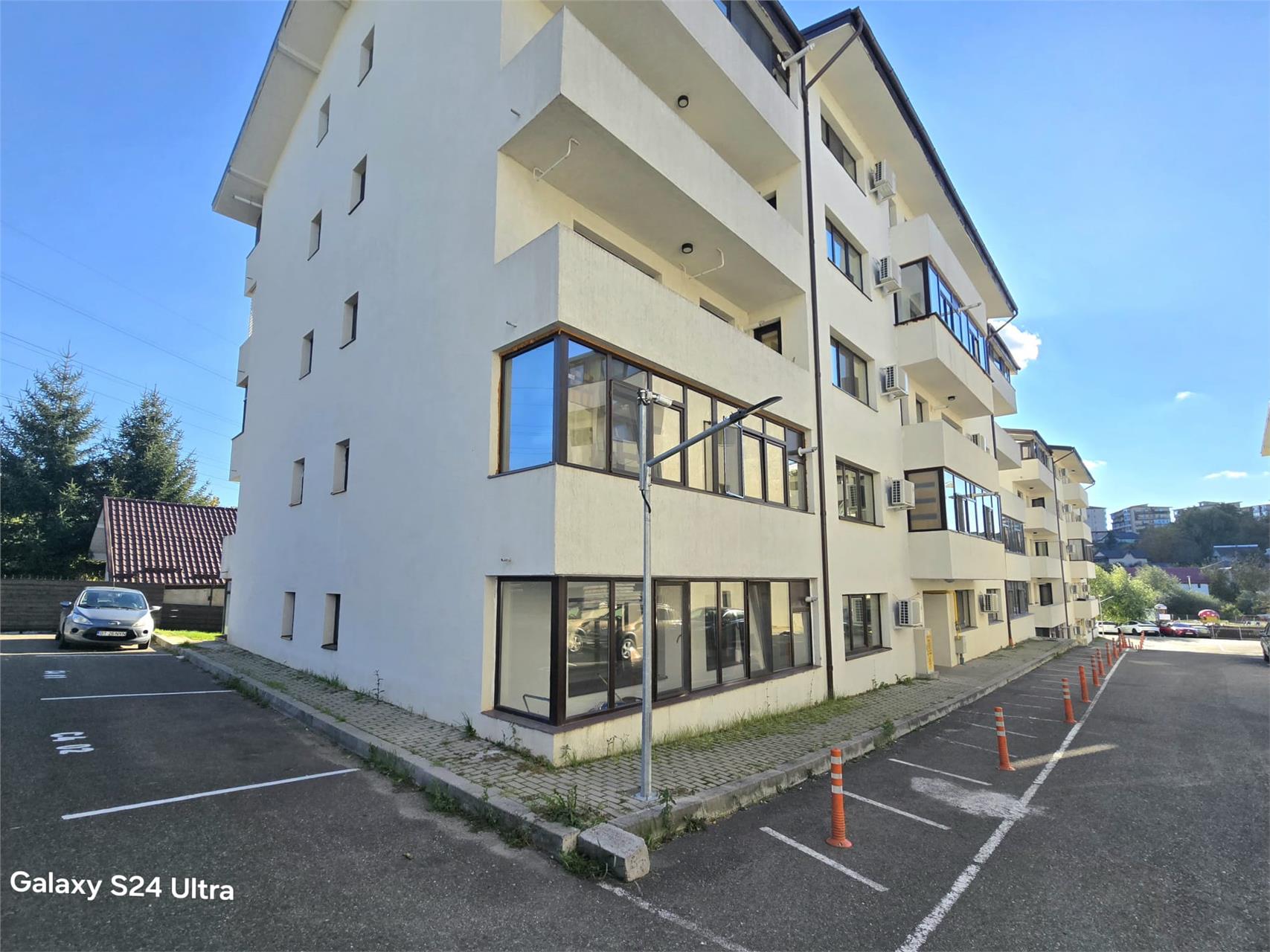 2 CAMERE  mobilat utilat parcare Capat CUG Realis Residence