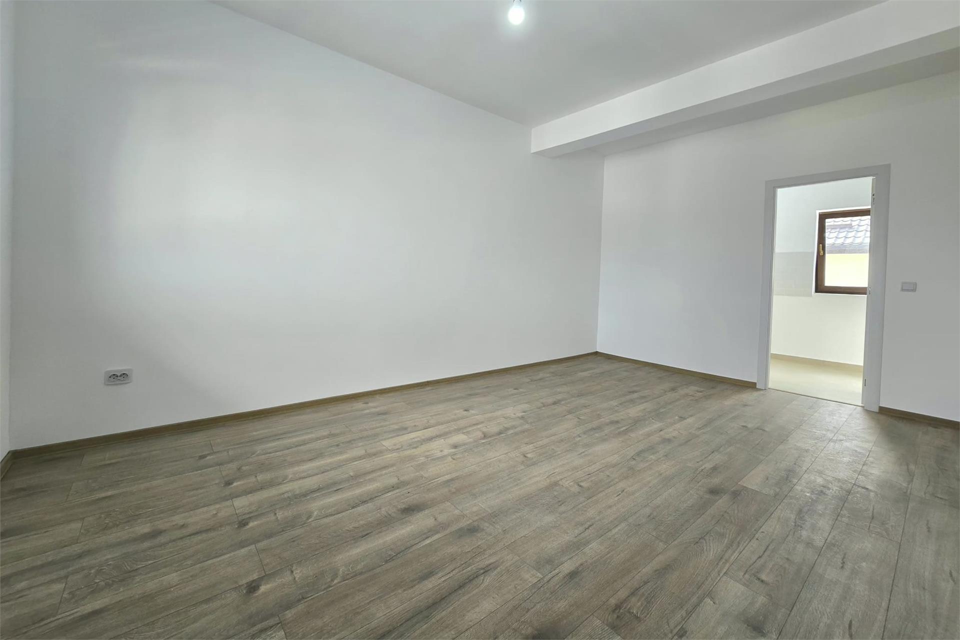 Apartament 3 camere parcare intabulata vedere dubla Lunca Cetatuii