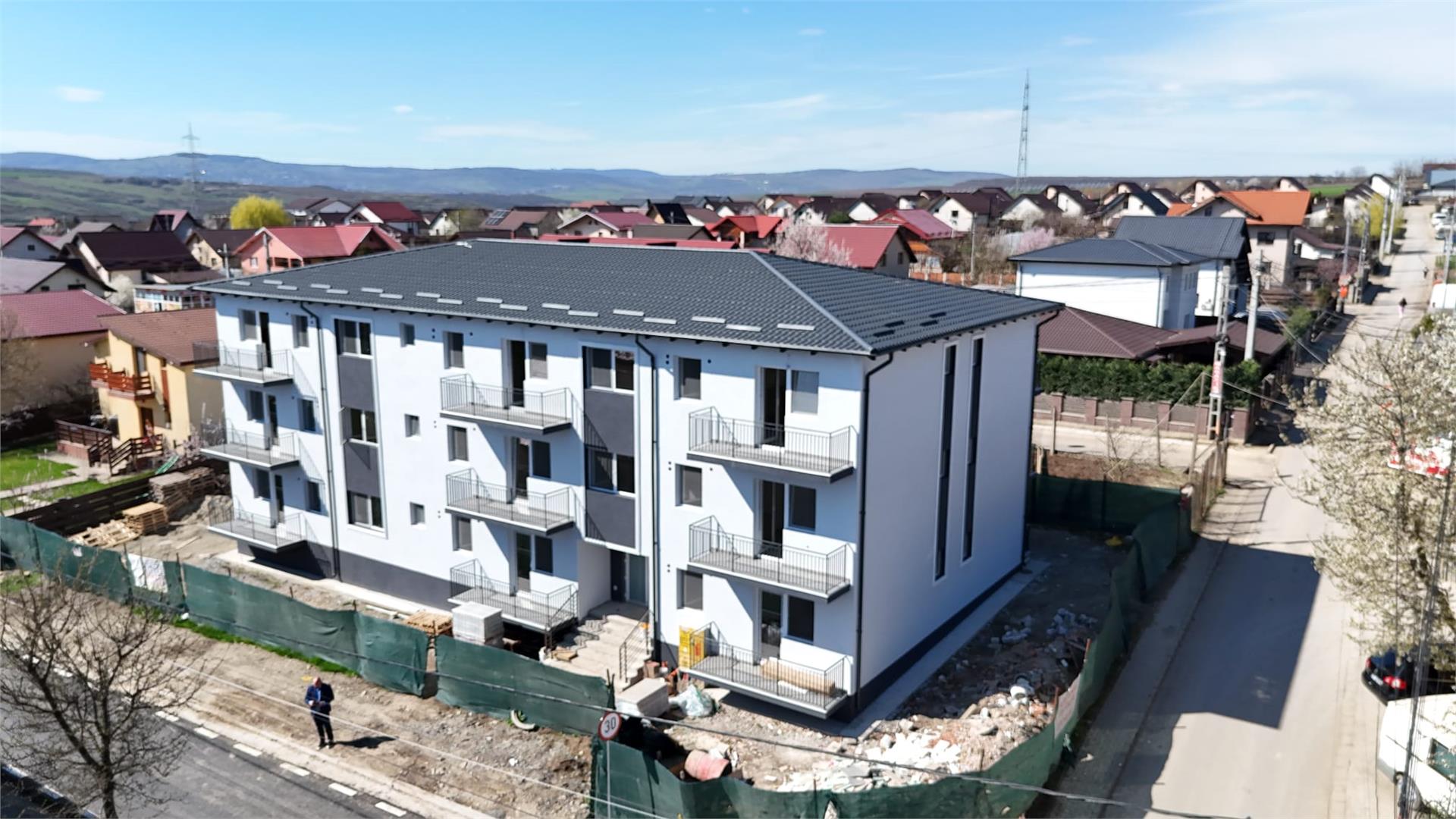 Capat CUG  INTABULAT 1 camera D 32 mp  et 1 parcare inclusaLunca Cetatuii