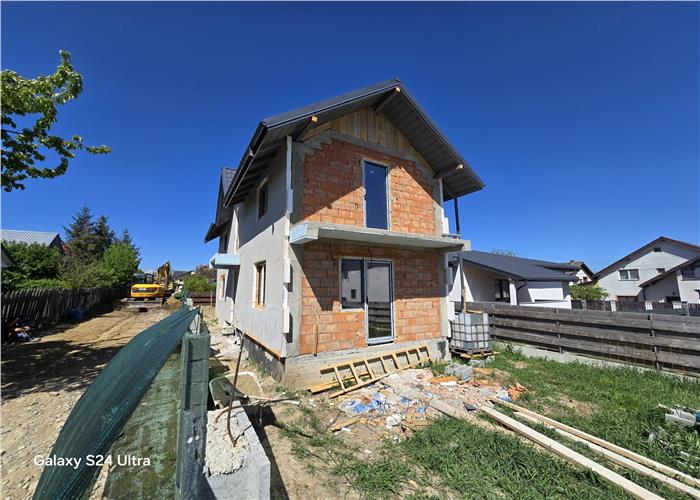 Casa single 3 camere D  Lunca Cetatuii