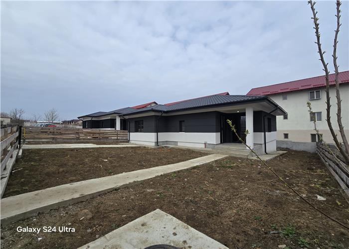 Capat CUG Casa single 3 camere D INTABULATA Horpaz