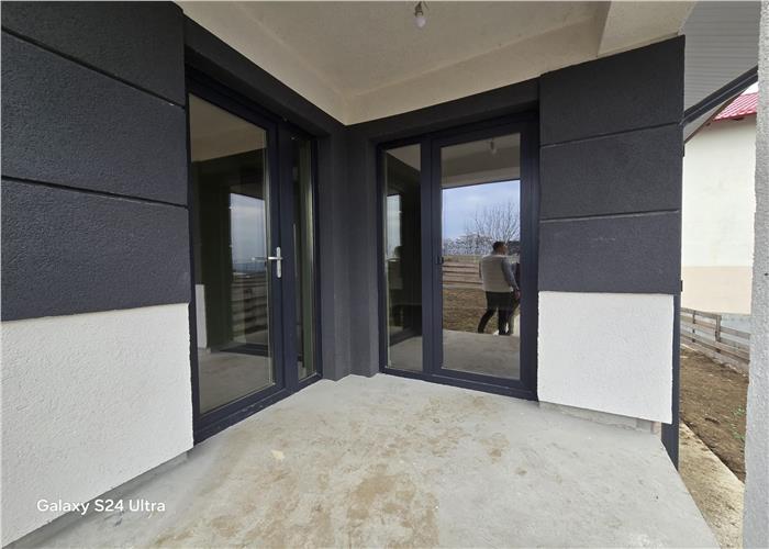 Casa single 3 camere 500 mp teren Miroslava Horpaz