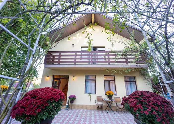 ROND PACURARI Vila single 173 mp teren 500 mp Valea Lupului