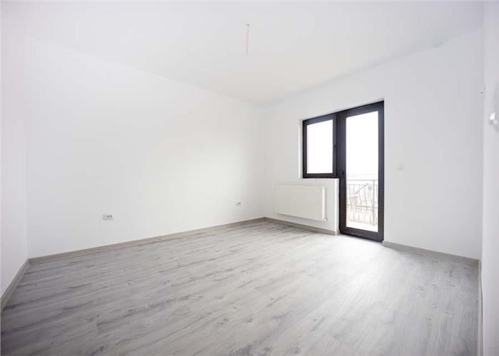 Capat CUG  INTABULAT 1 camera D 32 mp  parcare inclusa Lunca Cetatuii