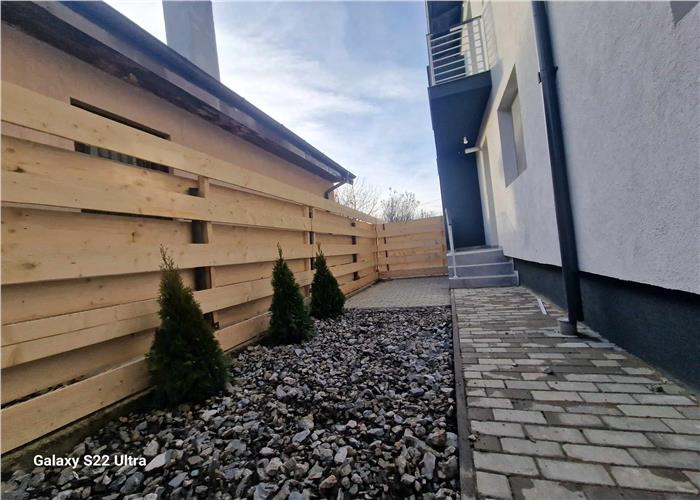 Capat CUG 1 camera D 28 mp + curte 15 mp  Lunca Cetatuii