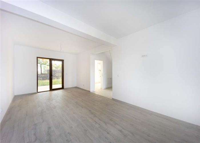 Capat CUG Vila 4 camere D  Horpaz Miroslava